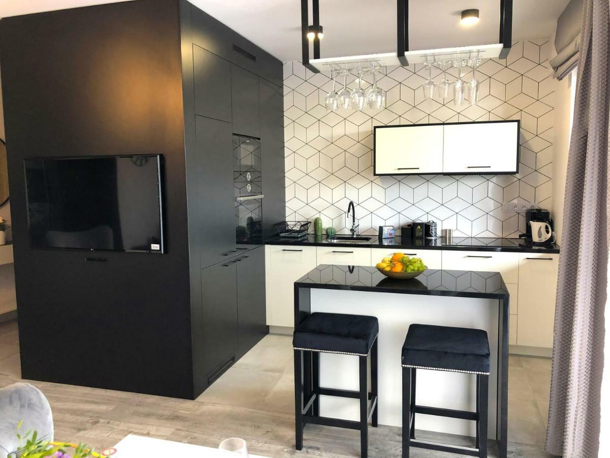 Glamour Apartment With Big, Private Terrace Krakow Bagian luar foto