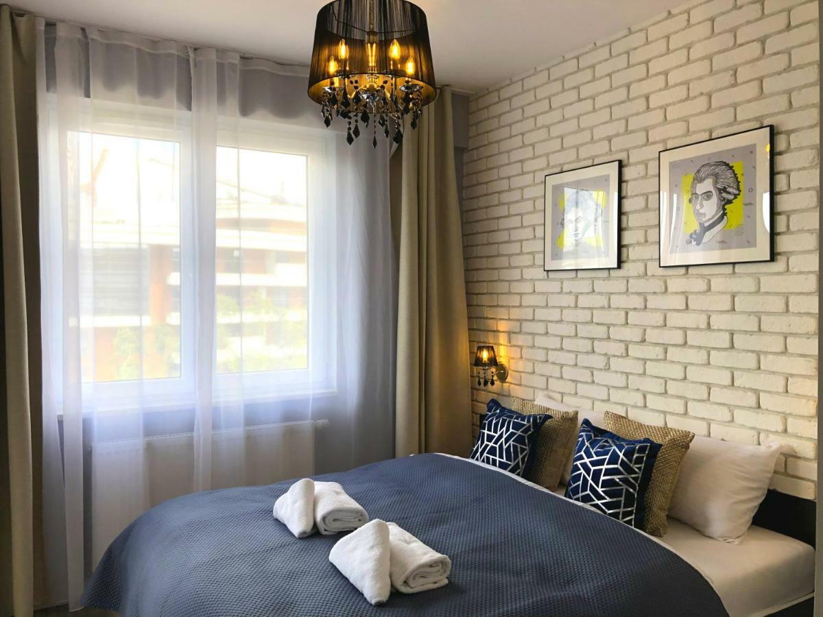 Glamour Apartment With Big, Private Terrace Krakow Bagian luar foto